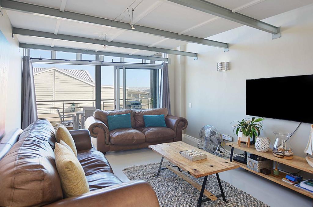 Luxury Beachfront Loft , L21 Seaside Village, Big Bay, Cape Town 3