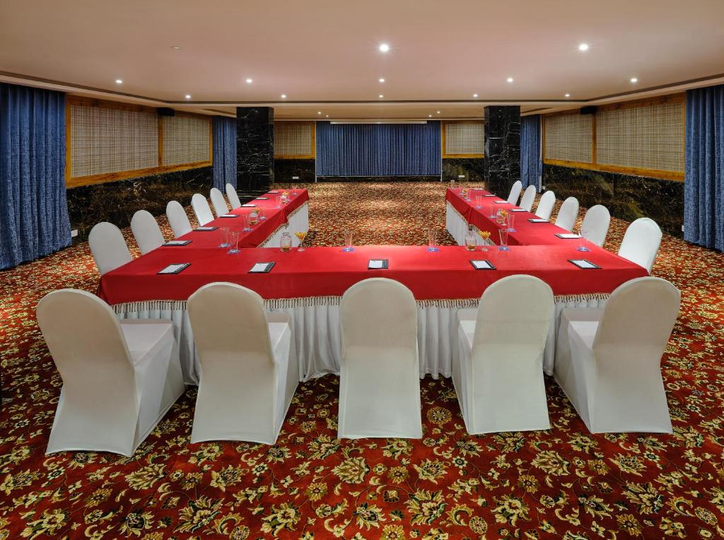 Konferenční prostory v ubytování Essentia Premier Hotel Chennai OMR