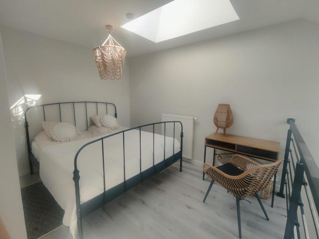 Ένα ή περισσότερα κρεβάτια σε δωμάτιο στο Lovely apartment Nadolnik