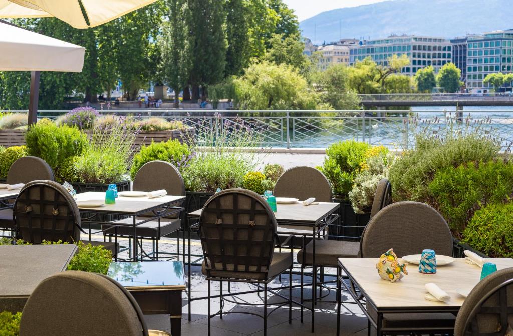 Four Seasons Hotel des Bergues Geneva - Resim 21