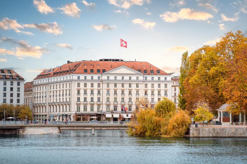 Four Seasons Hotel des Bergues Geneva - Resim 5
