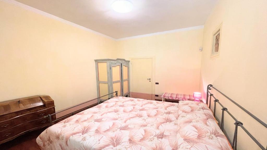 Zdjęcie z galerii obiektu huge town house in Spoleto storico - car unnecessary - wifi - sleeps 10 w mieście Spoleto