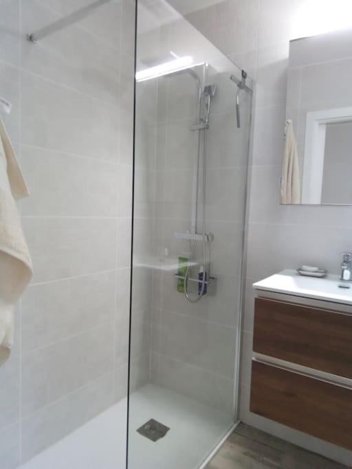 A bathroom at Kalle Blanca - Cabo Roig