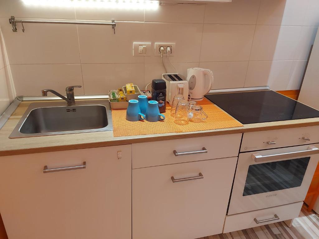 Kuchyň nebo kuchyňský kout v ubytování Hostal Paraíso Tenerife