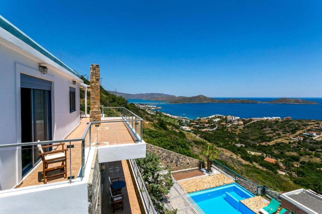 Fotografia z galérie ubytovania Elounda Senses Luxury villa with private pool v destinácii Elliniká