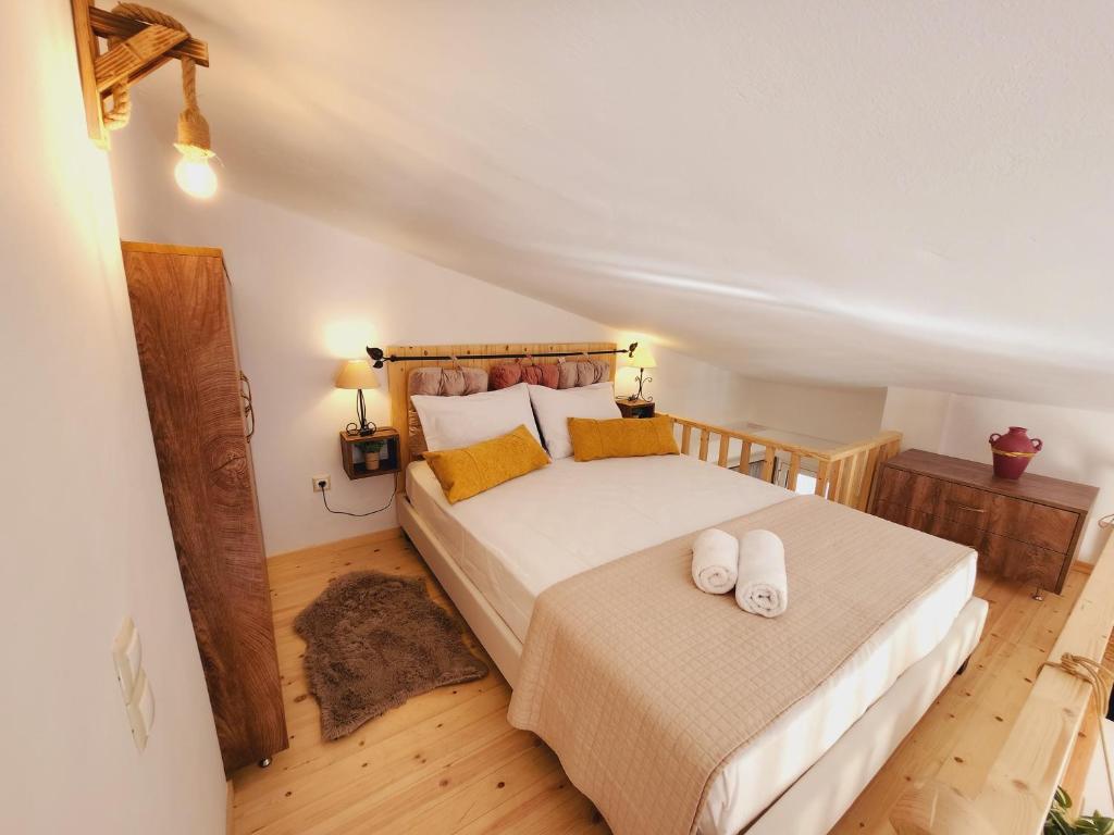 Postel nebo postele na pokoji v ubytování Luxury Loft Apartment Vivian