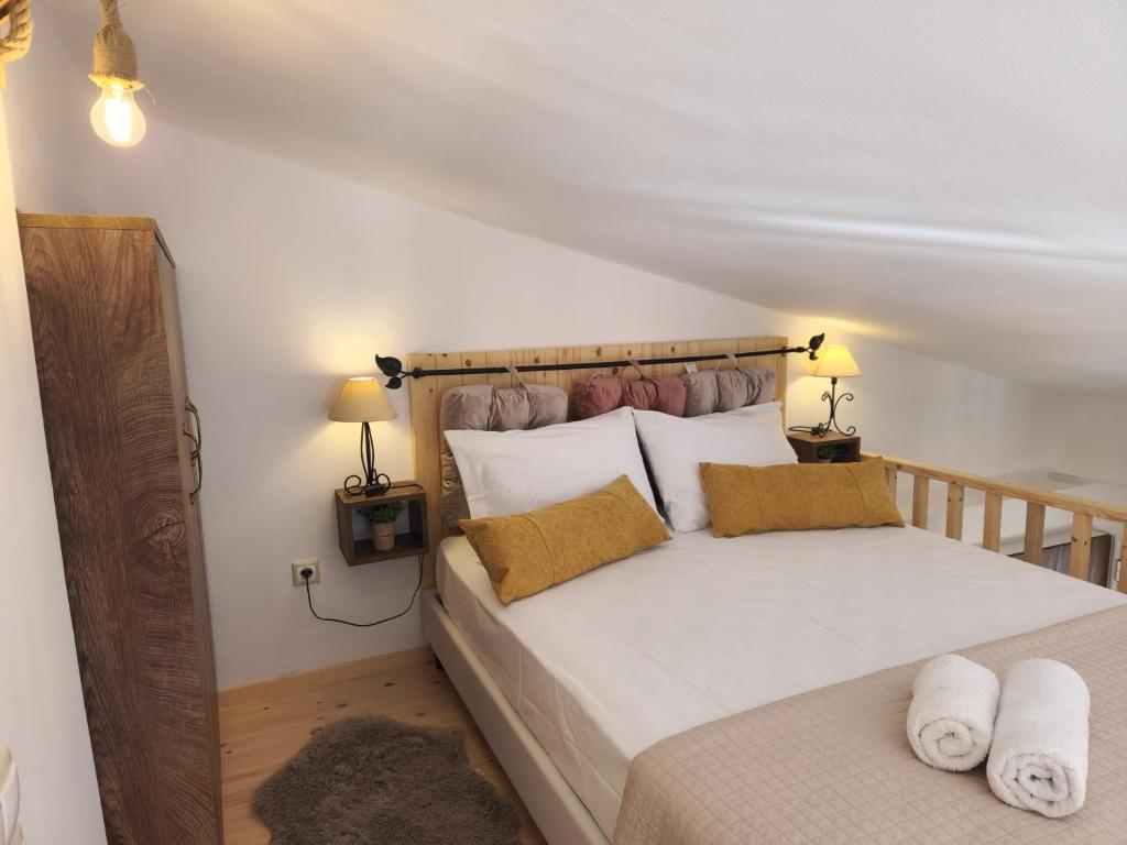 Postel nebo postele na pokoji v ubytování Luxury Loft Apartment Vivian