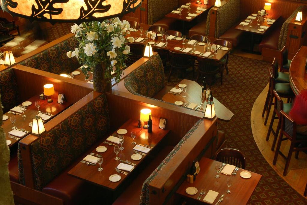 Restaurace v ubytování Heathman Lodge