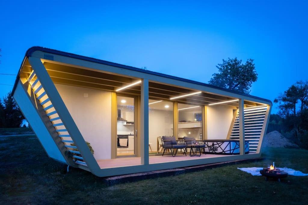 Holiday house Hona Lux - Maison D'une Chambre