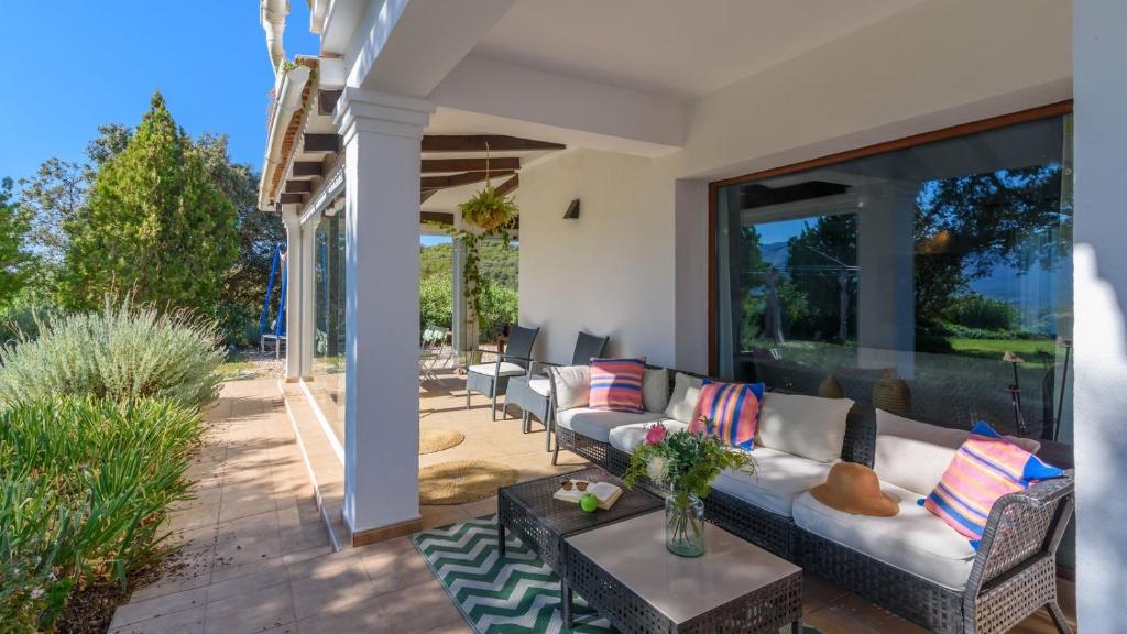 Villa Catalina Villanueva de la Concepción by Ruralidays ...