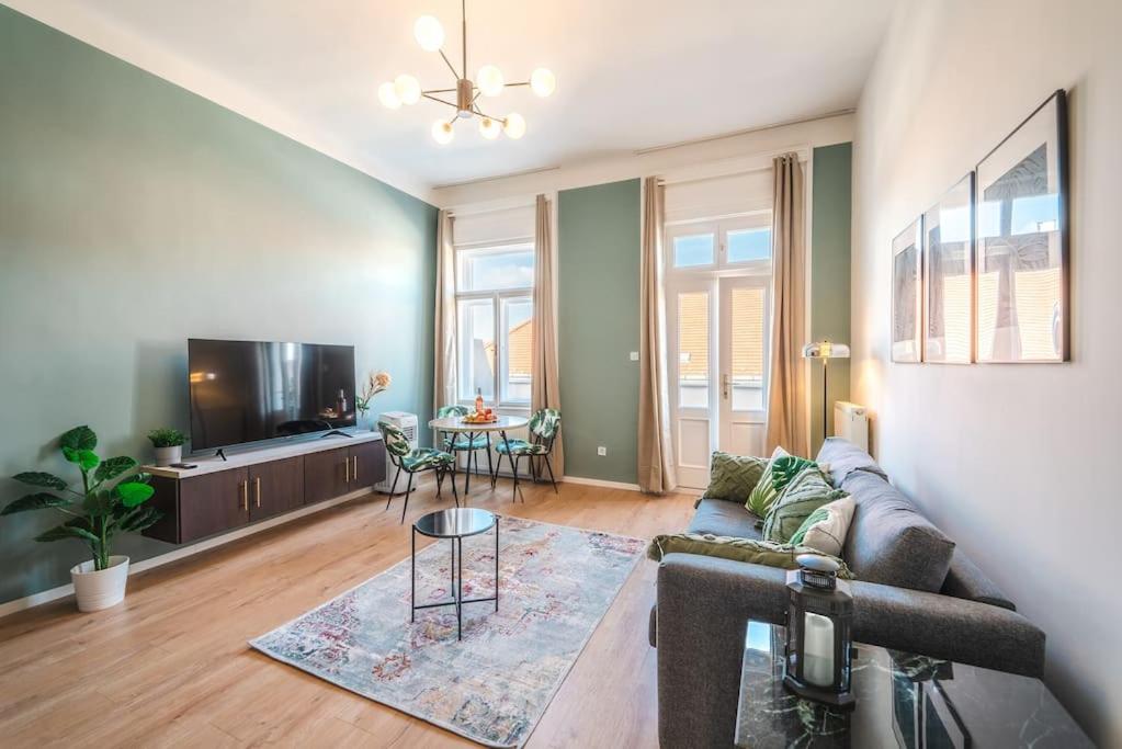 Fotografia z galérie ubytovania Brandnew Citycenter Flat with the View and Terrace v Budapešti