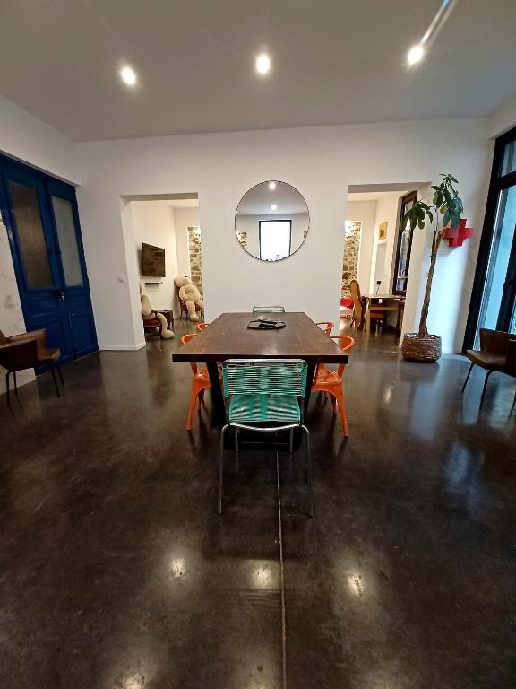 Zdjęcie z galerii obiektu L'appartement au cœur de Sète. w mieście Sète