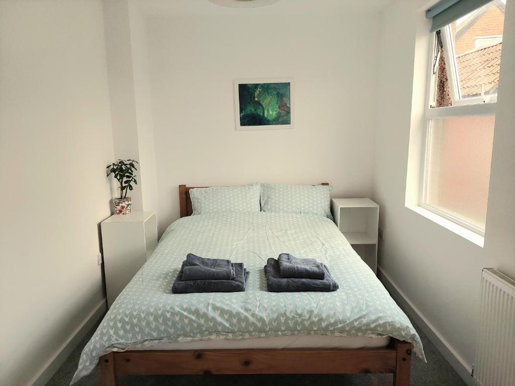 Guesthouse Adorable Mini-Home in Heart of Glastonbury Town, UK - Booking.com