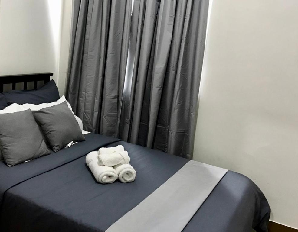 HERMOSO Staycation