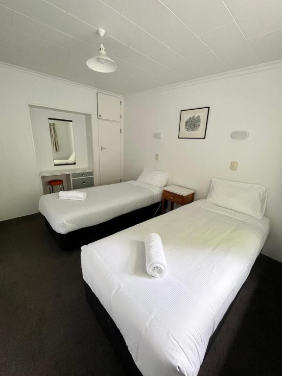 Postel nebo postele na pokoji v ubytování Bings Motel
