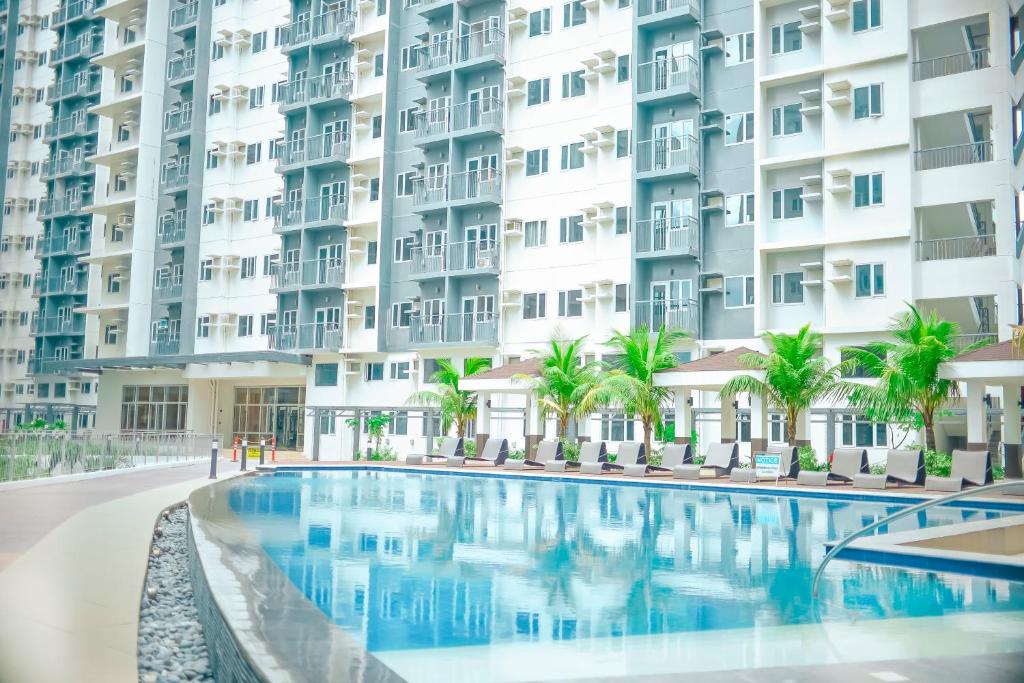 Lovely Staycation rm619 2BR CONDO with pool Manila SMDC Vines, Quezon