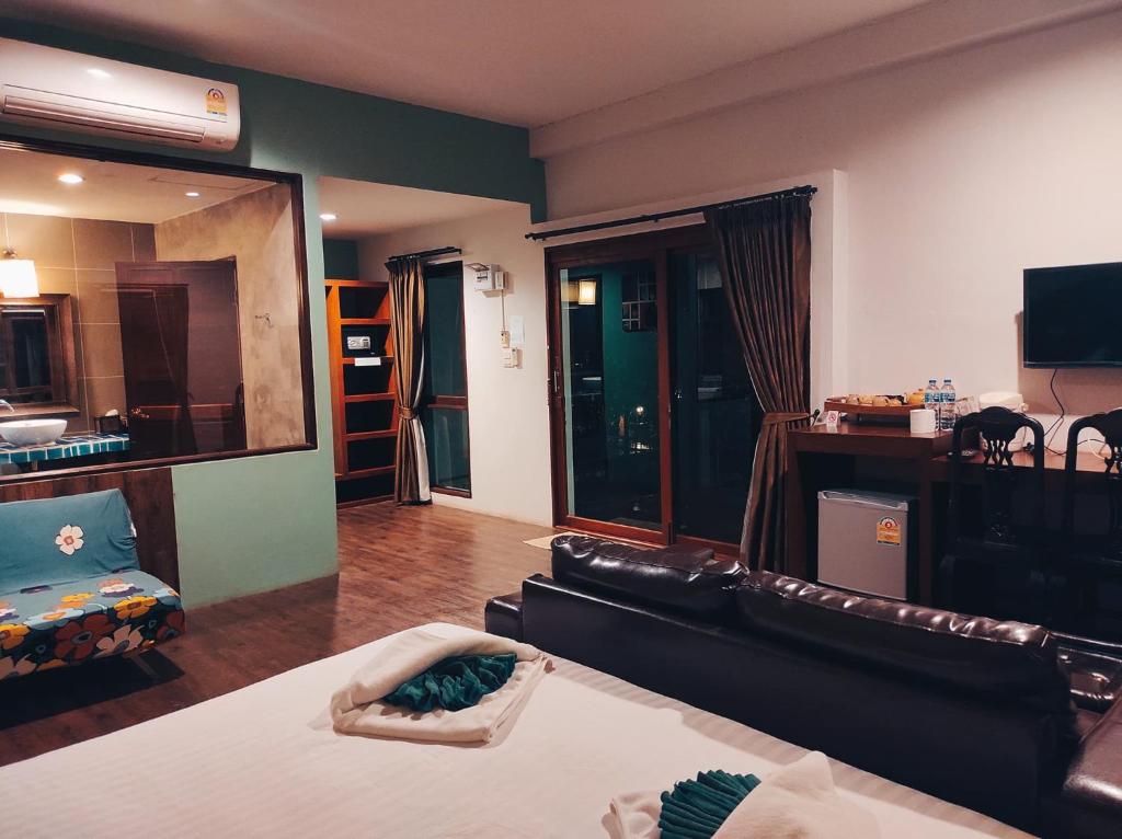 Foresto Sukhothai Guesthome - 8