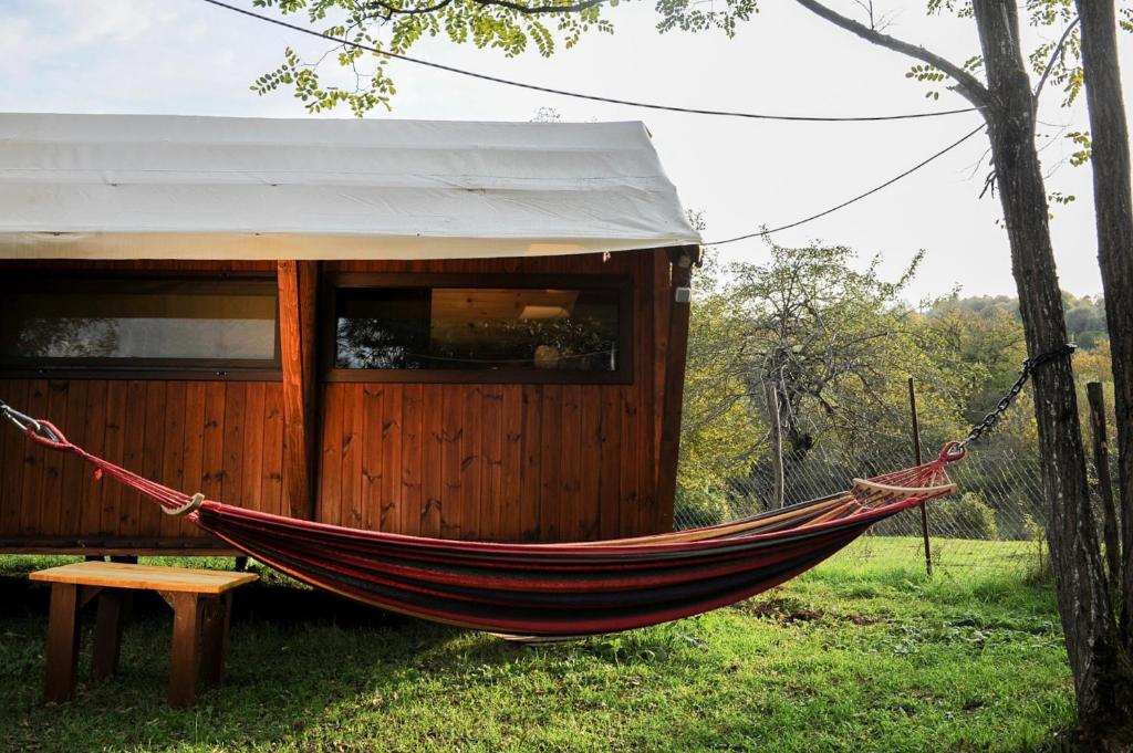 Zahrada ubytování Jvarisa Glamping