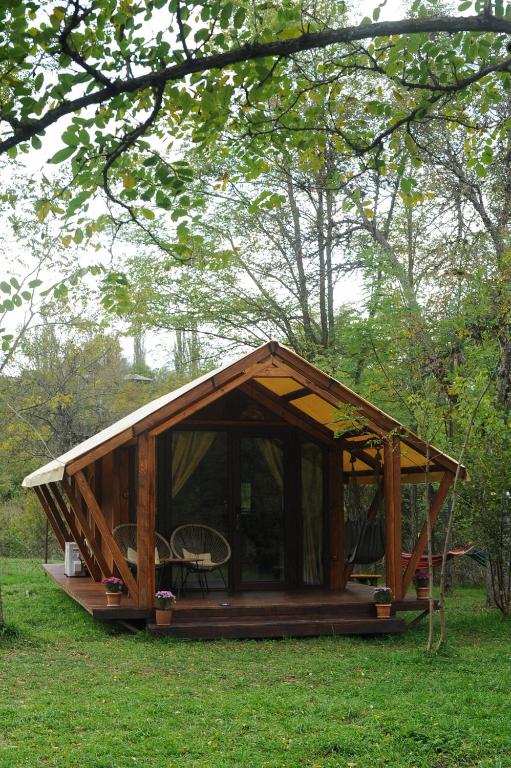 Zahrada ubytování Jvarisa Glamping