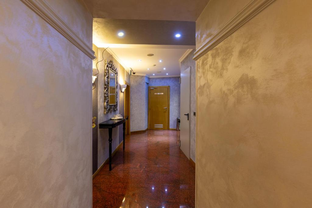 Fotografija u galeriji objekta Hotel Vardar u Kotoru