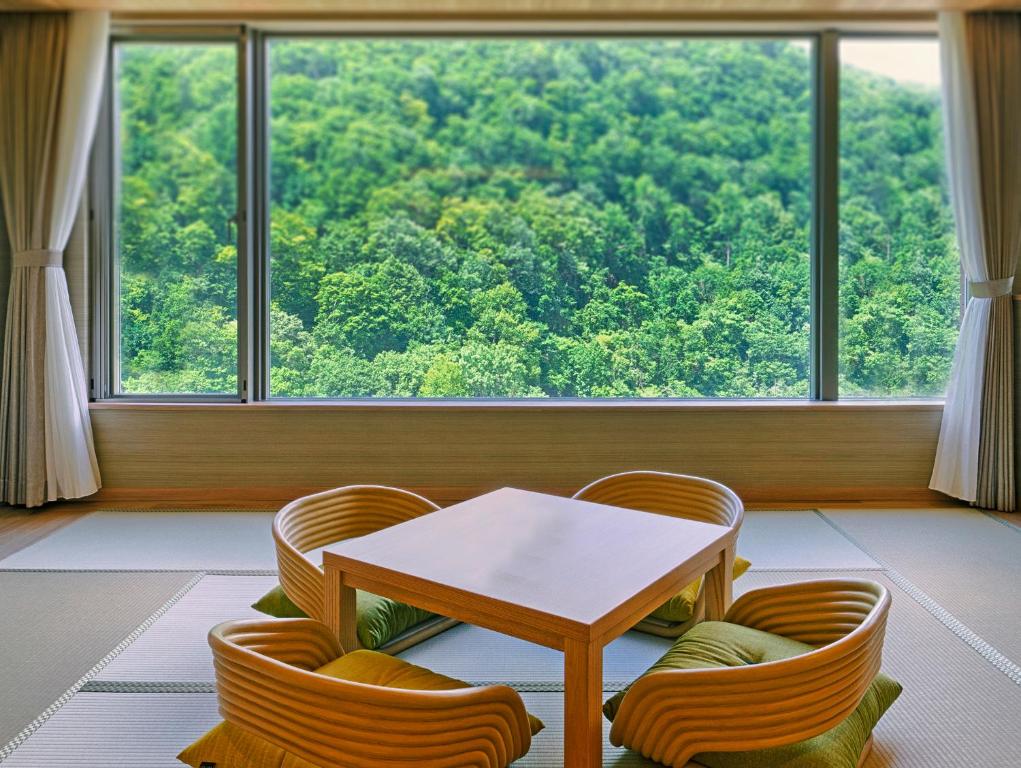 Grand Blissen Hotel Jozankei - Kamer Met Tatami Area & Onsen Uitzichtbad