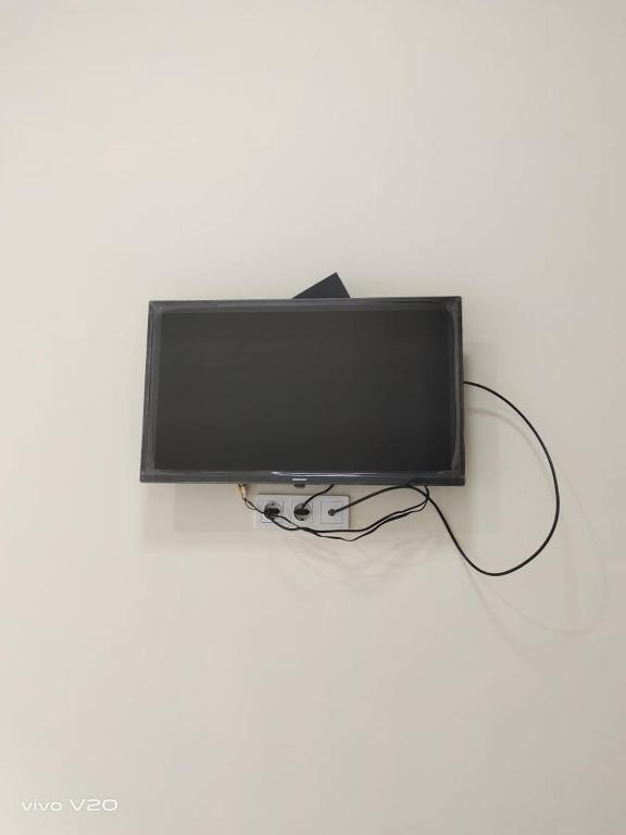 TV a/nebo společenská místnost v ubytování Bu Sepuh GuestHouse