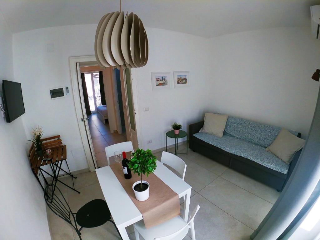 A seating area at Casa UBARUNI