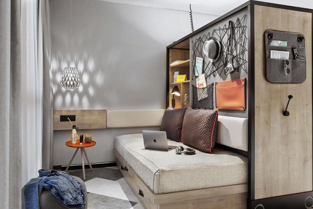 Stay KooooK Bern Wankdorf - Online Check In - Бизнес -студия