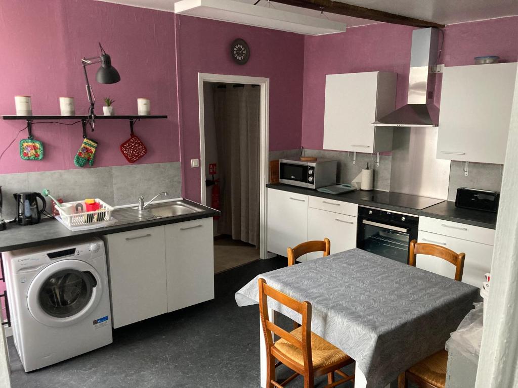 Les Capucines - Appartement De Deux Chambres