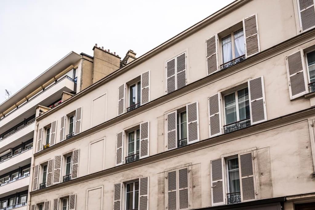 Budova, v ktorej sa apartmán nachádza