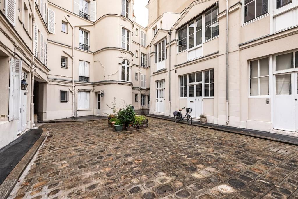 Budova, v ktorej sa apartmán nachádza