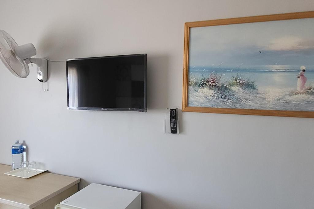 SHALIMAR GARDENS HOTEL - Deluxe 1st Floor Double Room With Balcony