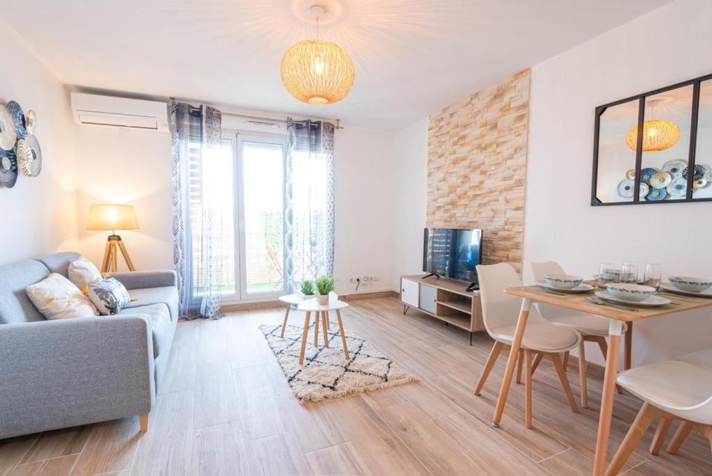 L'IDEAL COSY - PARKING PRIVE BALCON CLIM WIFI