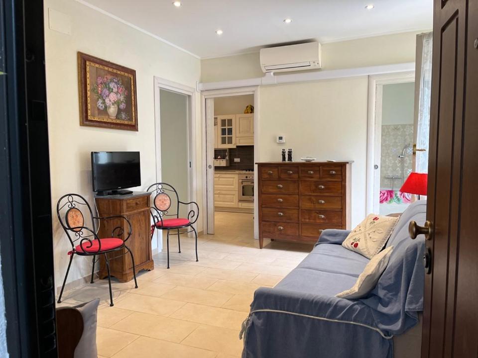Μια τηλεόραση ή/και κέντρο ψυχαγωγίας στο La Casa di Via Anton Da Noli