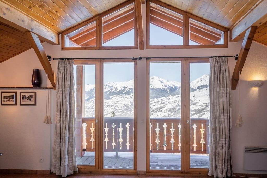 La vue du Roi - Detached chalet (6p). 3 bedrooms and 2 bathrooms. In the centre of Vallandry, with a beautiful view om vinteren