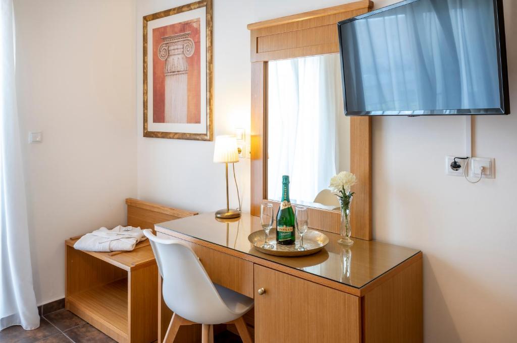 Peridis Family Resort - 11