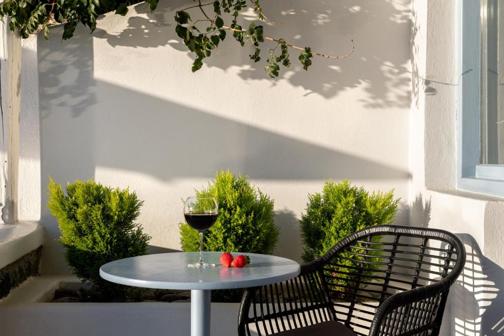 Mynd úr myndasafni af Athermi Suites - Adults Only í Megalochori