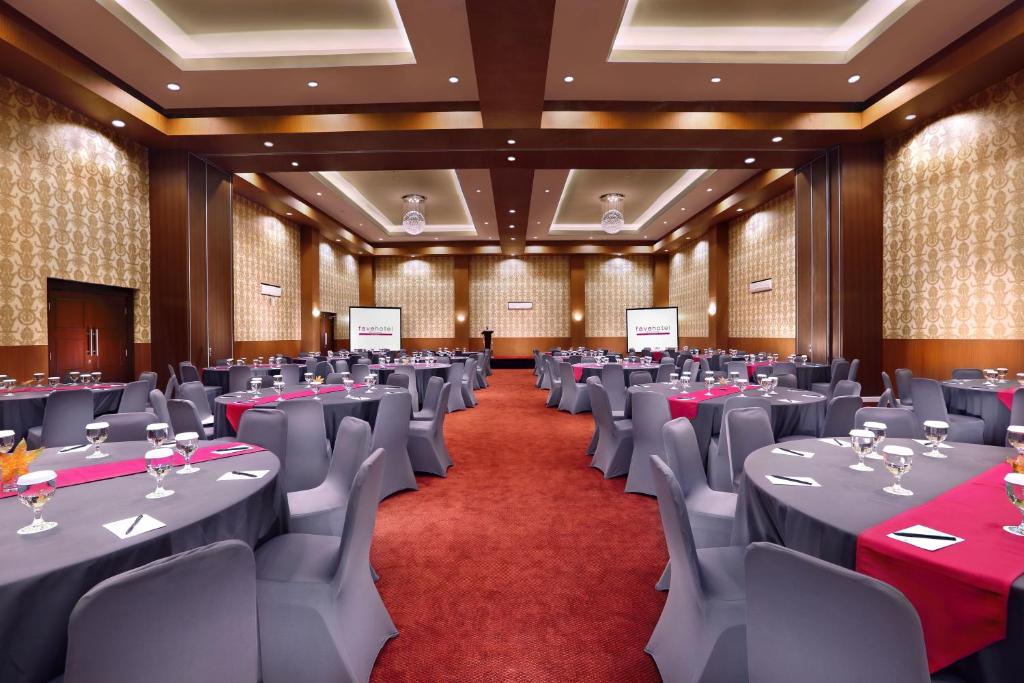 Konferenční prostory v ubytování Aston Inn Rembang