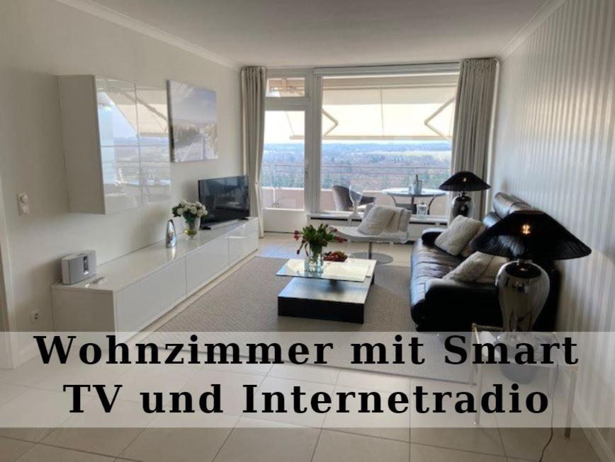 TV a/nebo společenská místnost v ubytování Top - Apartment mit Aussicht