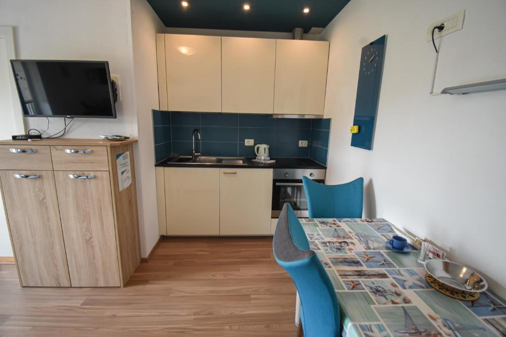 Apartmaji Sobe Zvezda - Estudio De Apartamento Con Terraza