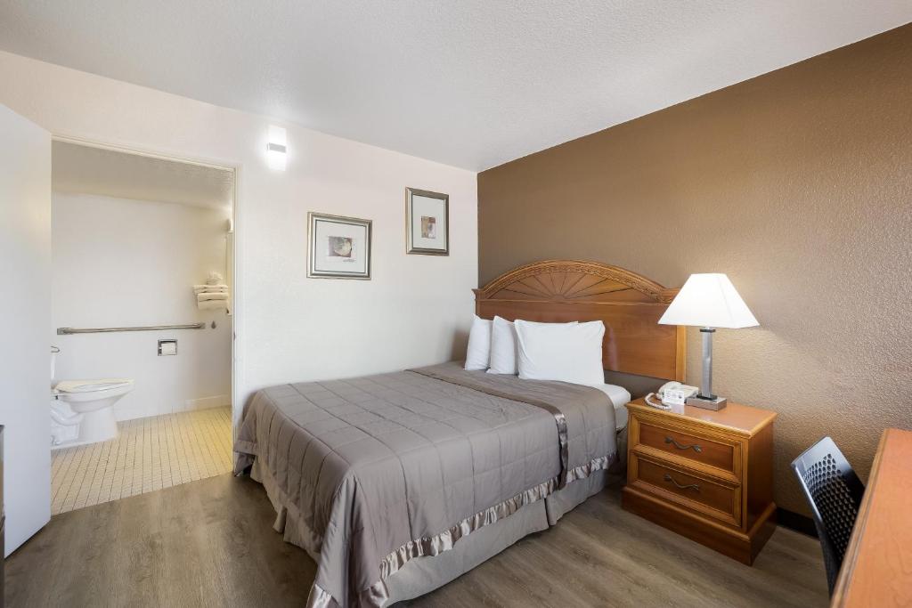 Knights Inn Sierra Vista / East Fry photo
