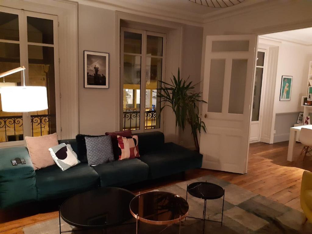 Appart de charme 100 m2 centre ville