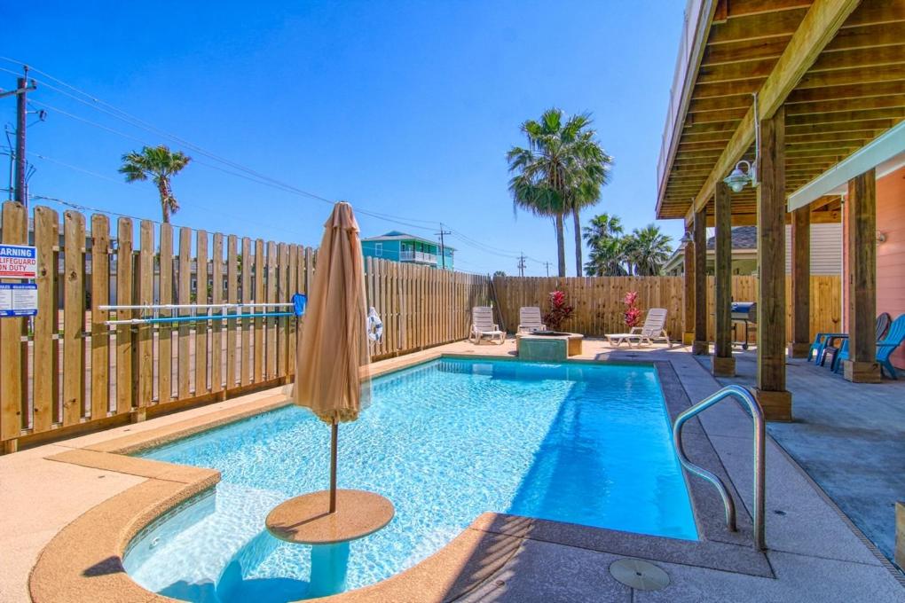 Coral Cottage, Port Aransas (updated prices 2024)