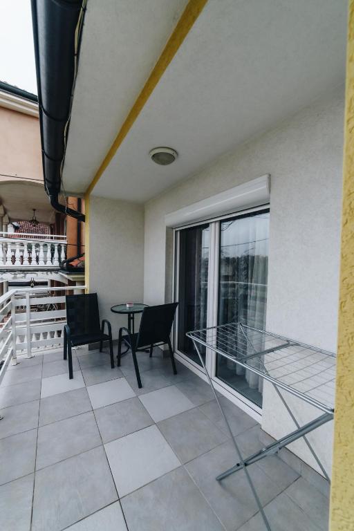 Balkón nebo terasa v ubytování Garni Hotel Radović