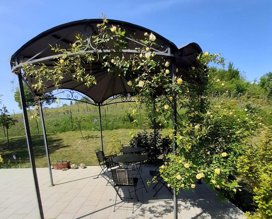 Vonkajšia záhrada v ubytovaní Rosatea B&B