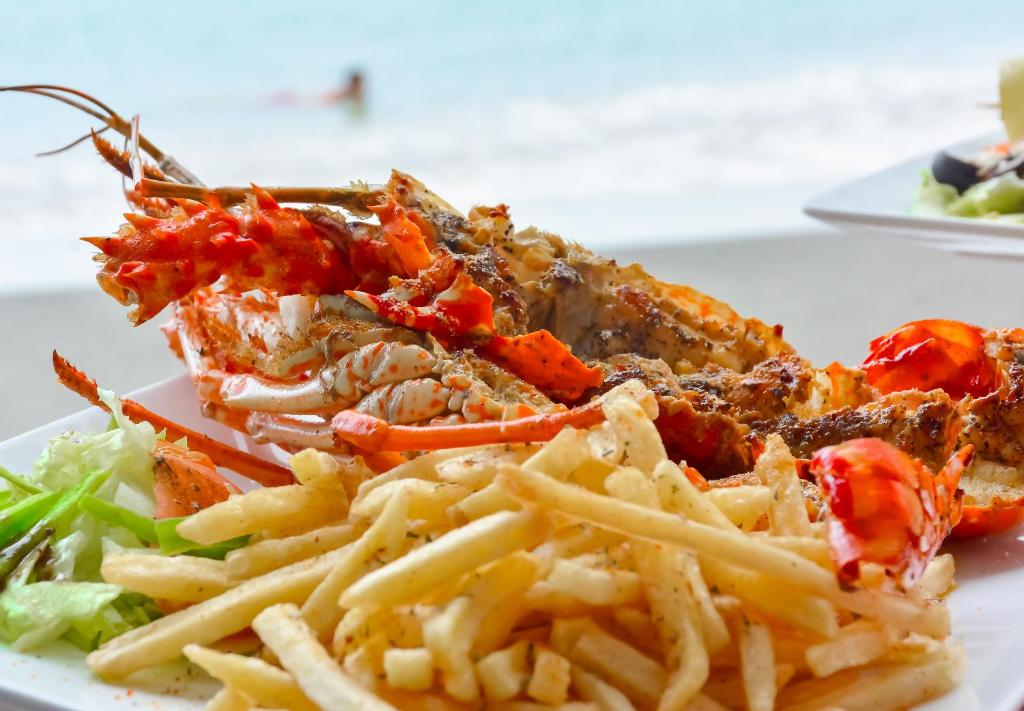 Comida en o cerca de este hotel