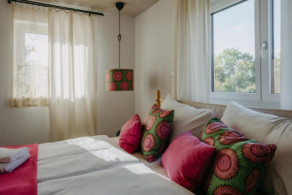 A bed or beds in a room at Urlaub am Kinispa