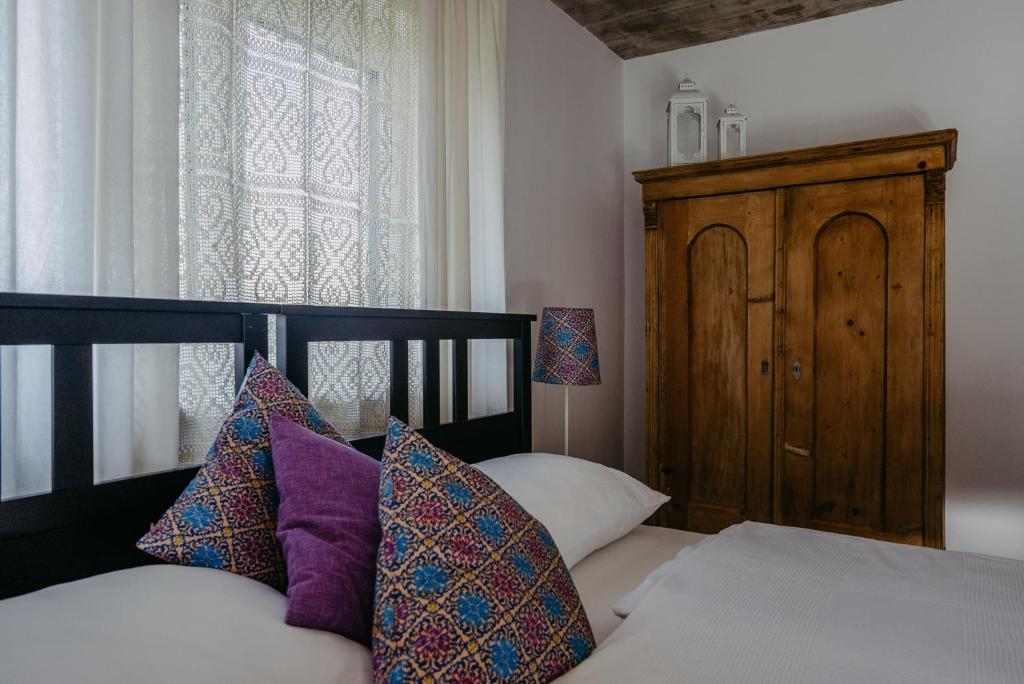A bed or beds in a room at Urlaub am Kinispa