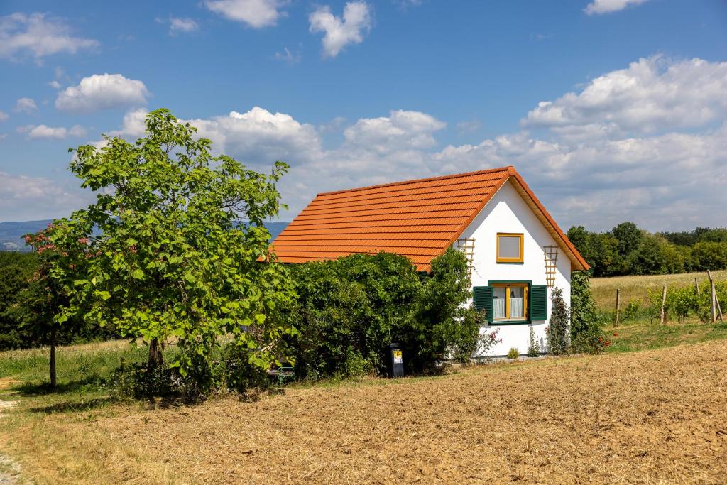 The building in which the holiday home is located