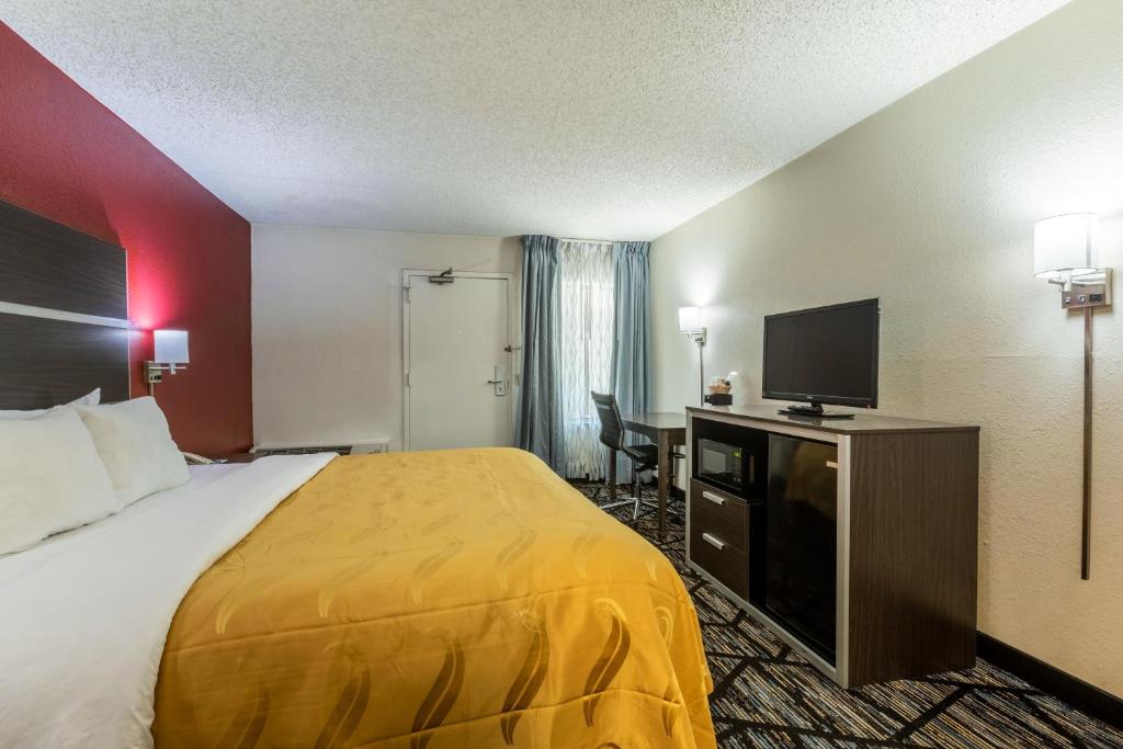 Quality Inn Northlake photo